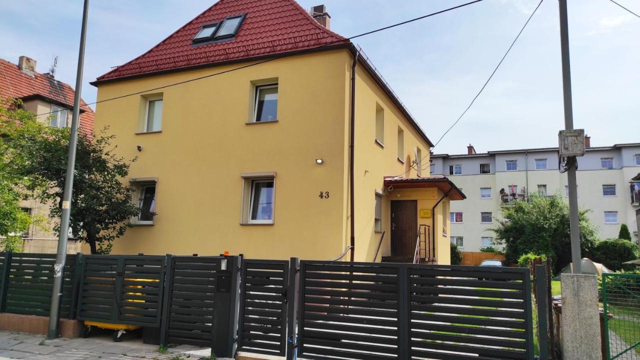 Apartament Przy Wroclawskim Stadionie 외부 사진